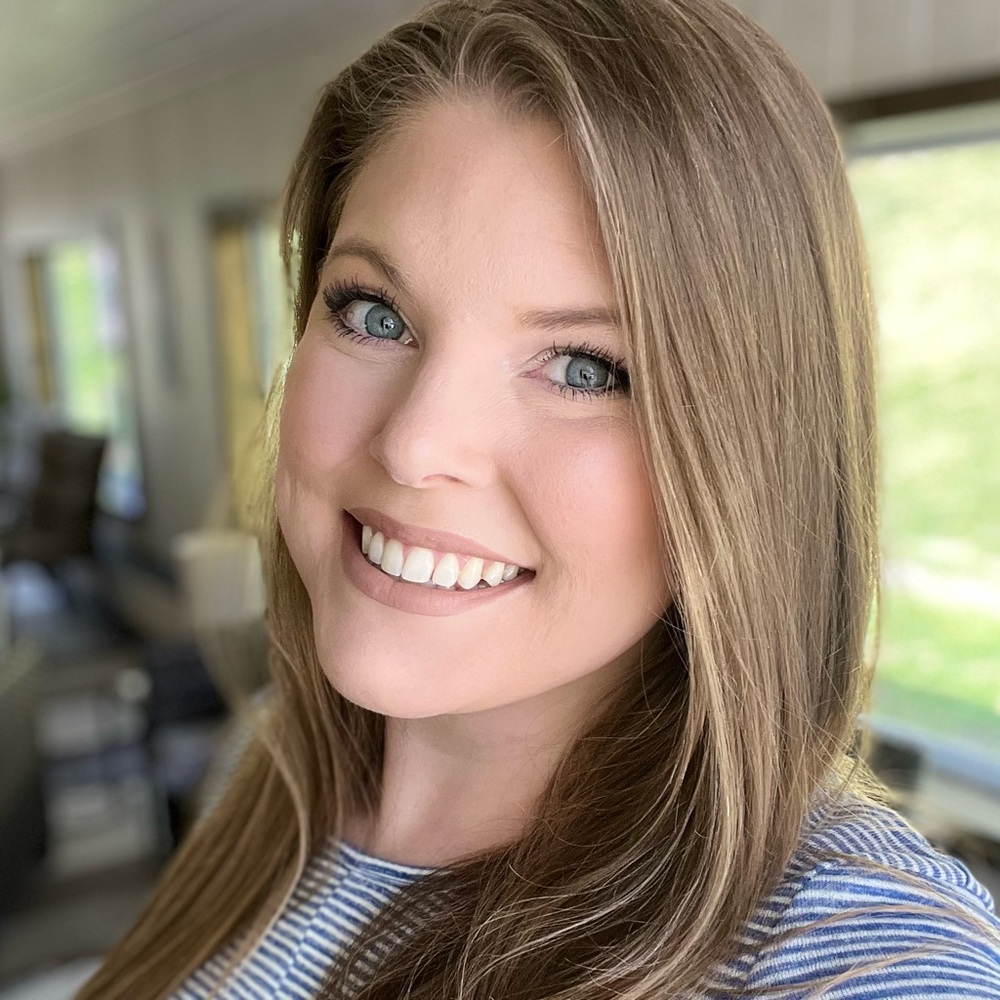 🌷 Meet your Posher, Liz! 🌷